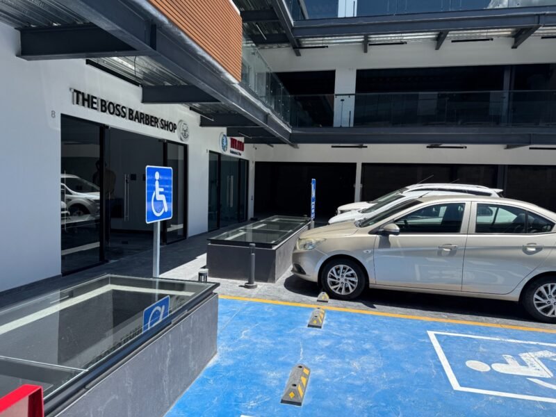 Local #10, Plaza Quiwi Juriquilla