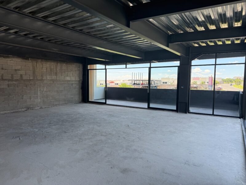 Local 23, Plaza Quiwi Juriquilla