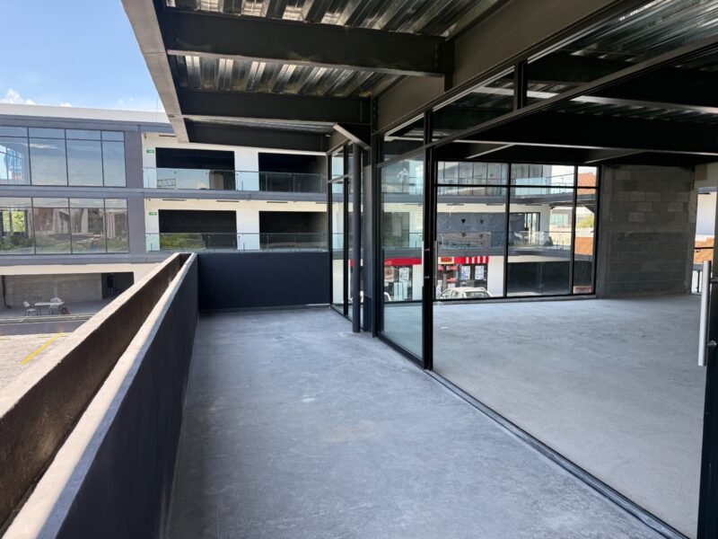 Local 23, Plaza Quiwi Juriquilla