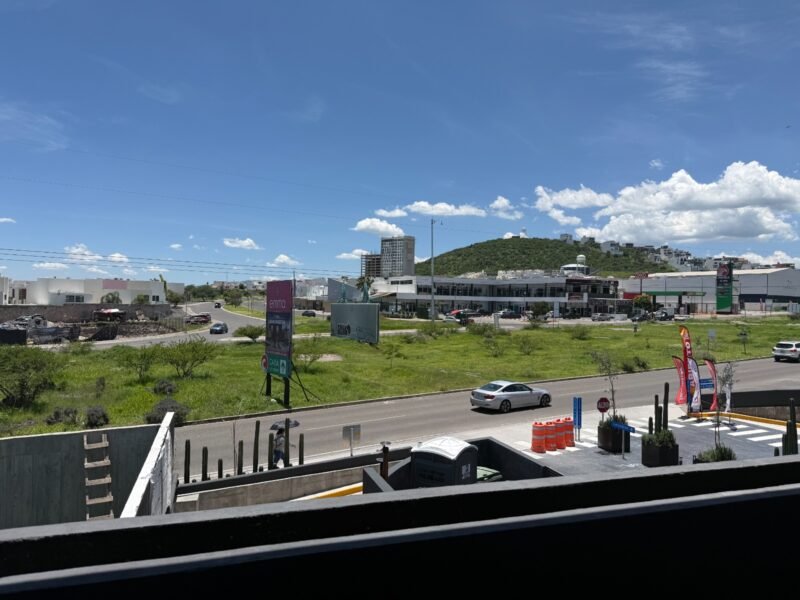 Local 23, Plaza Quiwi Juriquilla