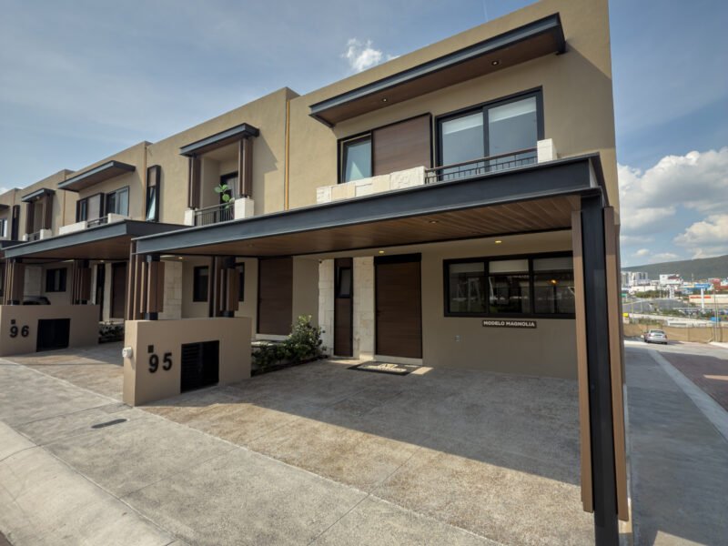 Casa Magnolia, Lomas del Campanario Norte